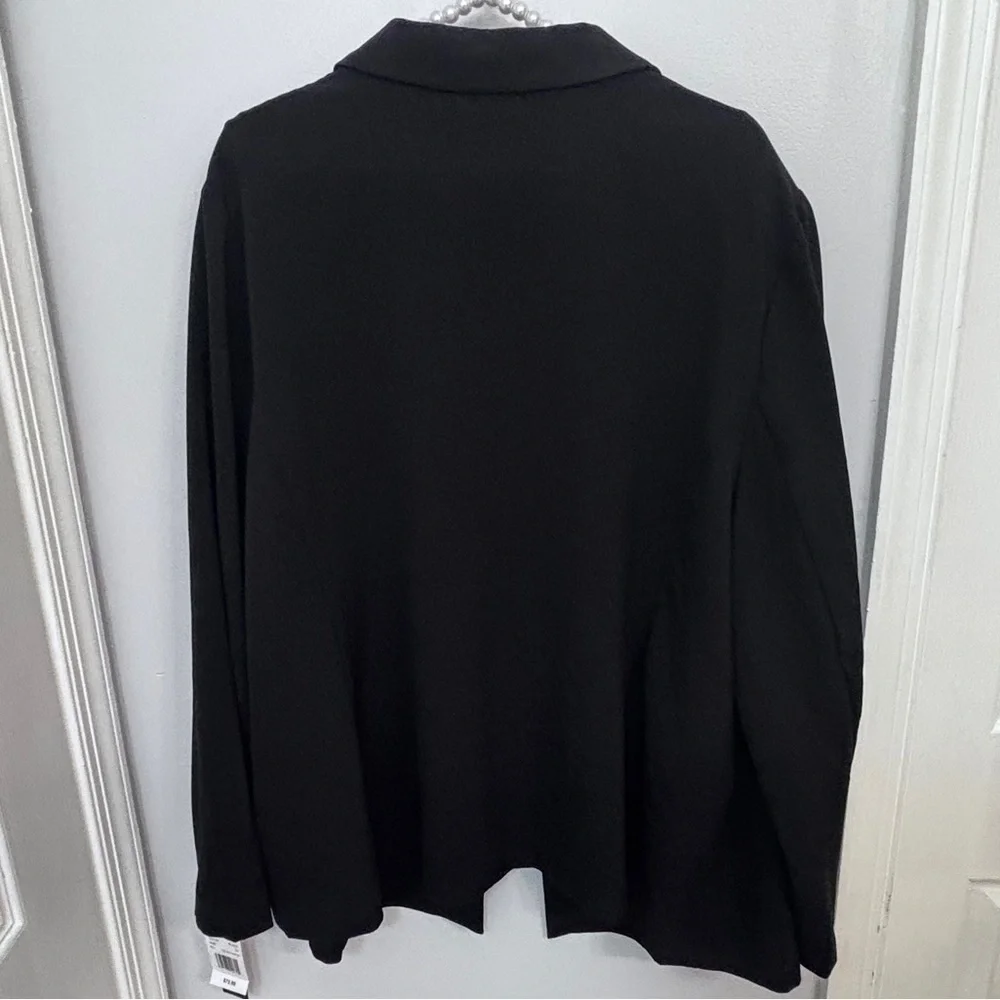 NWT Briggs Black Women's Blazer Plus Size with shoulder pads Size:3x - Picture 2 of 4